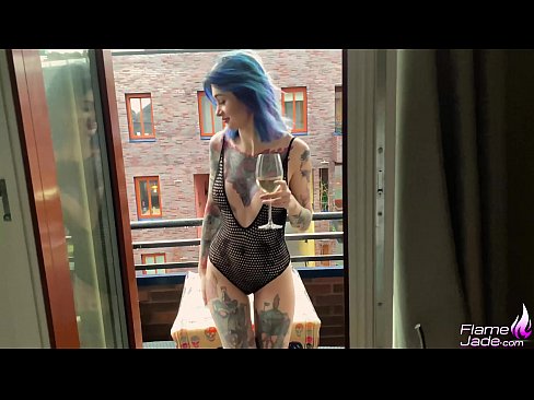❤️ Großartiges Mädchen lutscht mit einem Schluck und fickt leidenschaftlich unter freiem Himmel ❤ Porno bei porn de.hentaiser.ru ❤